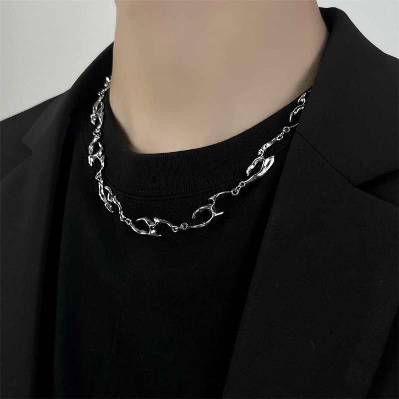 Colar de metal em forma irregu - Street Fashion Trends 2025 avaliação e preço