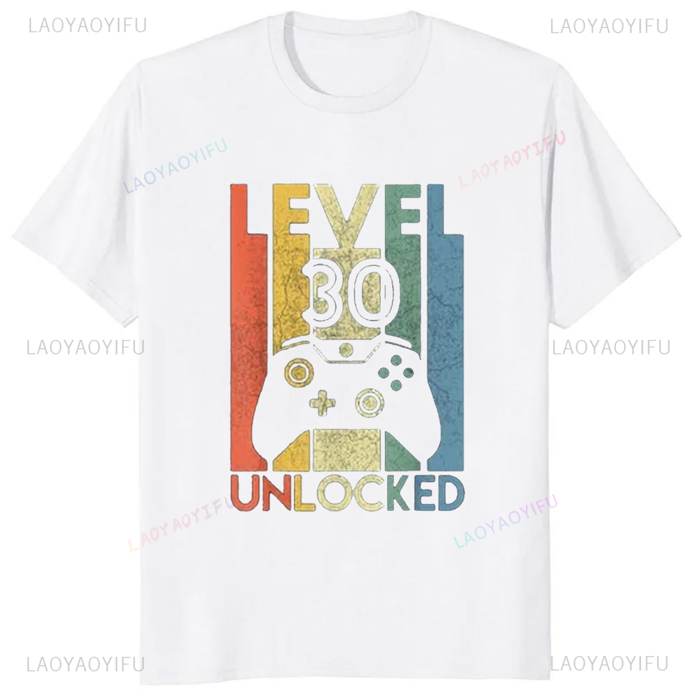 T-shirt desbloqueada com nível - Street Fashion Types avaliação e preço
